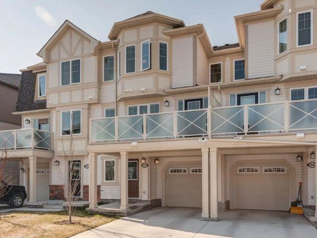 Beautiful Spacious Home — 2 Bedrooms Townhouse