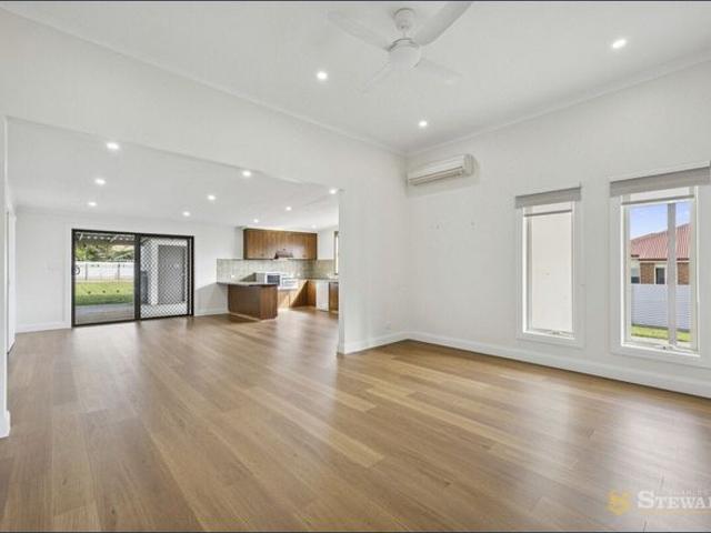 Beautiful Spacious Home, Convenient Location