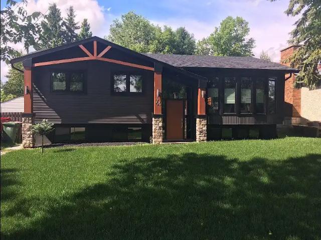 Beautiful Spacious Main Floor For Rent! AVAIL NOVEMBER 1st, 2026!
