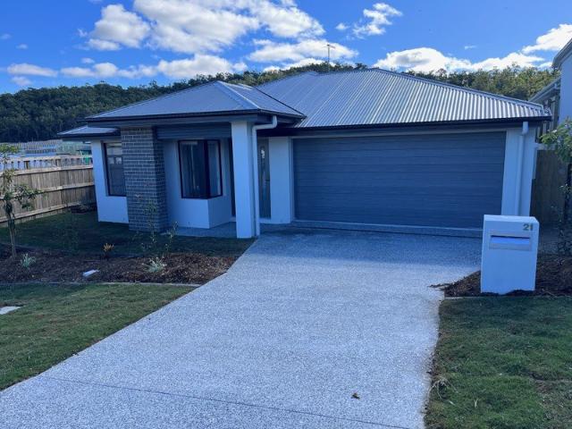 BEAUTIFUL SPRING MOUNTAIN 4 BEDROOM 2 BATHROOM HOME