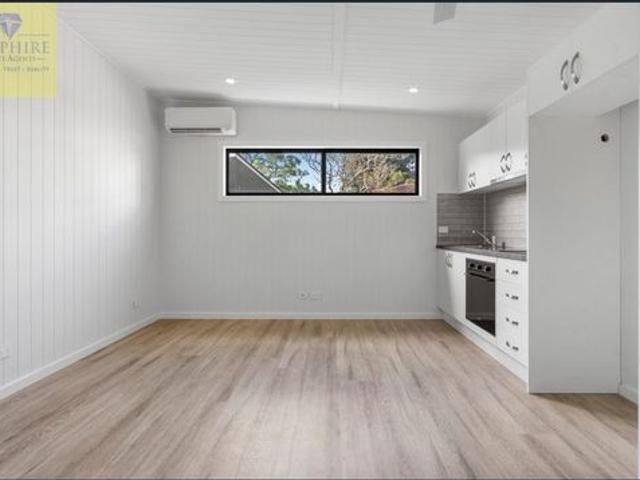 Beautiful studio available for rent, including electricity and water. rent will be 490 per week from 01 jan 2027
