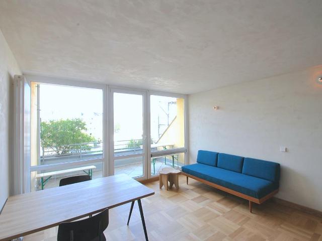 Beautiful studio apartment right near Sonnenallee, Berlin Amsterdam Apartments for Rent