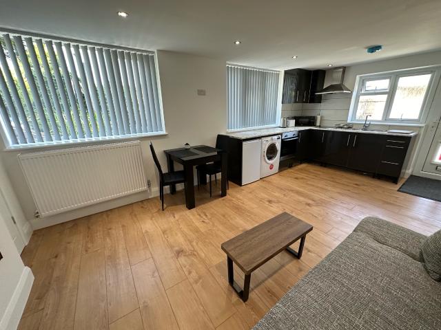 Beautiful studio flat for couple