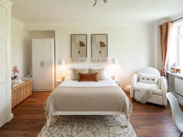 Beautiful Studio Flat in Warren Court