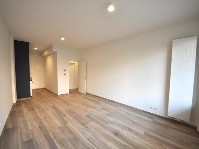 Beautiful studio, quiet, close to the EEC