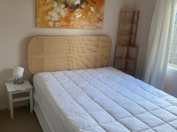 Beautiful sunlit, private bedrooms in a cosy and quiet home