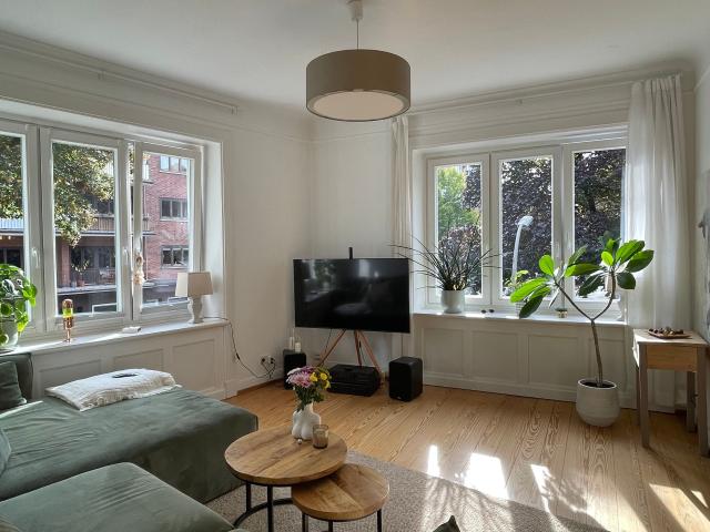 Beautiful period apartment in Winterhude for temporary rent from 01/01/2027 to 30/06/2027
