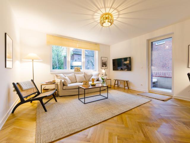 Beautiful, quiet apartment near city park