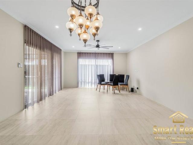 Beautiful Room for rent in the desirable neighborhood of Riverton Don't miss this opportunity!