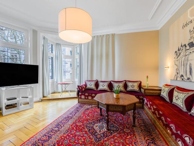 Beautiful rare belle etage apartment in the city centre, Stuttgart Amsterdam Apartments for Rent