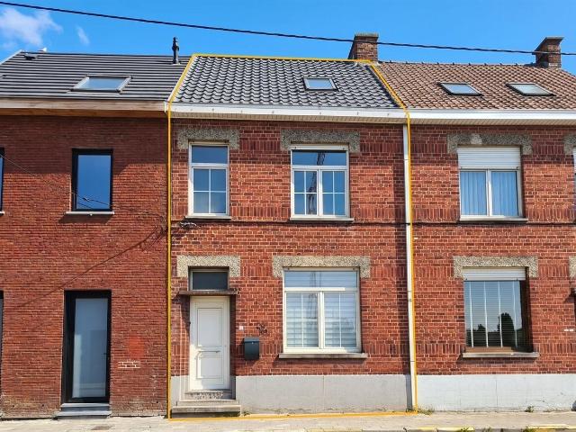 Beautiful, ready to use, bright house with garden, located i