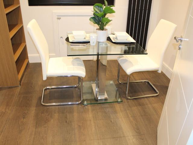 Beautiful Refurbished 1 bedroom Flat to Rent in NW4 Near Zone 3 Tube, Train & Buses