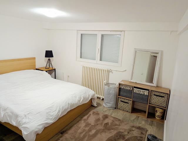 Beautiful Renovated Home, 10 min Train to Paris