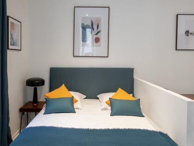 Beautiful renovated studio right next to the famous Opera of Lyon