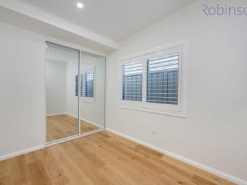 Beautiful renovated 1 bedroom property, this property is one of three at rear of converted house