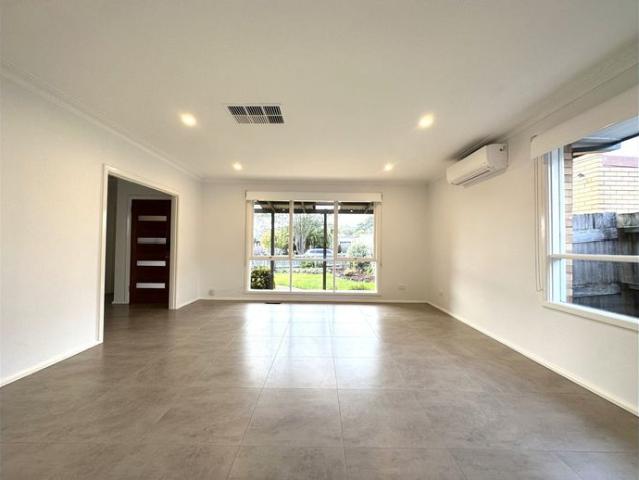 Beautiful renovated 4 bedroomhouse