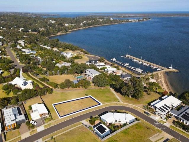 BEAUTIFUL WATER VIEWS IN KINGS COVE