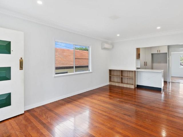 Beautiful Wavell Heights Family Home