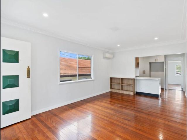 Beautiful Wavell Heights Family Home