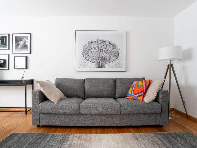 Beautiful & well maintained appartement near Park, Munchen Amsterdam Apartments for Rent