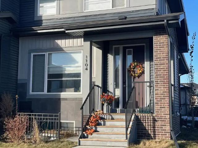 BEAUTIFUL TOWNHOME IN LANARK