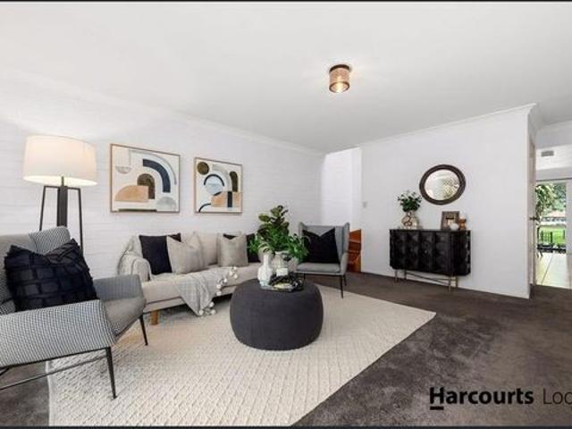 Beautiful Townhouse Overlooking Kedron Brook in Lutwyche