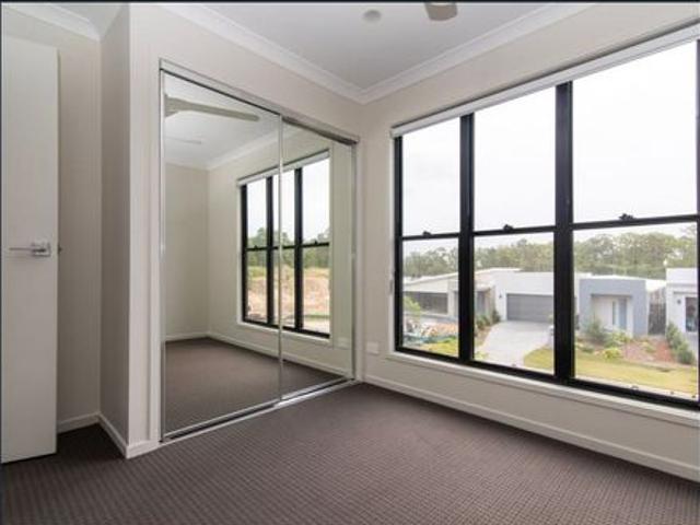 Beautiful Townhouse House For Rent