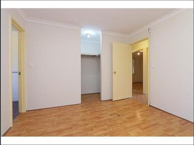 GREAT 3 BEDROOM AND 2 BATHROOM VILLA IN COMO !