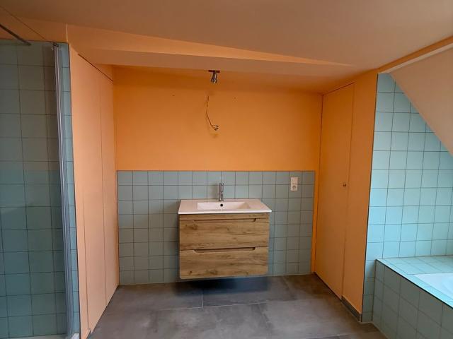 Beautiful top floor apartment with balcony and eat in kitchen in Neukölln, Berlin Amsterdam Apartments for Rent