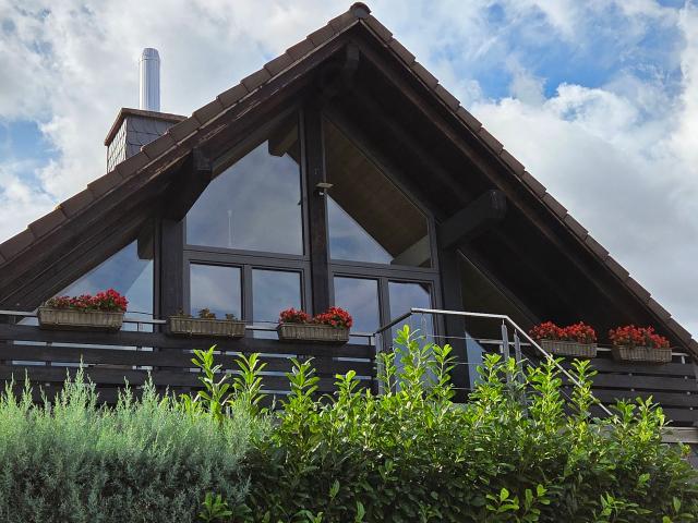 Beautiful top floor apartment in a quiet location near the forest