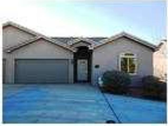 Beautiful Three Bedroom Two Bathroom Home