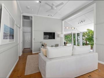 Beautiful three bedroom cottage in Poet’s Corner