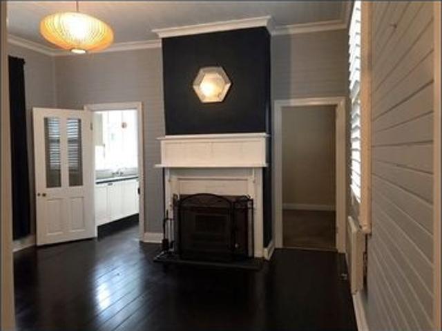 Beautiful Three Bedroom Cottage!