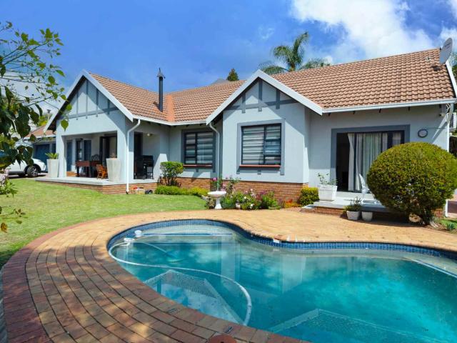 Beautiful Three Bedroom Family Home In Excellent Estate