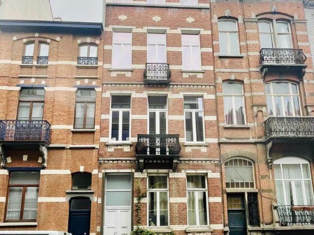 Beautiful triplex near Montgomery