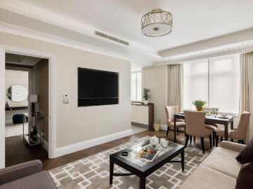 Beautiful two bedroom apartment lying in the heart of Mayfair