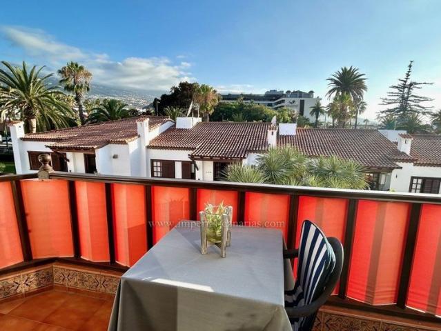 Beautiful two bedroom apartment with beautiful views of Mount Teide