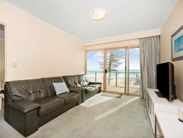 Beautiful Two Bedroom Apartment with Sea Views in the Heart of Glenelg
