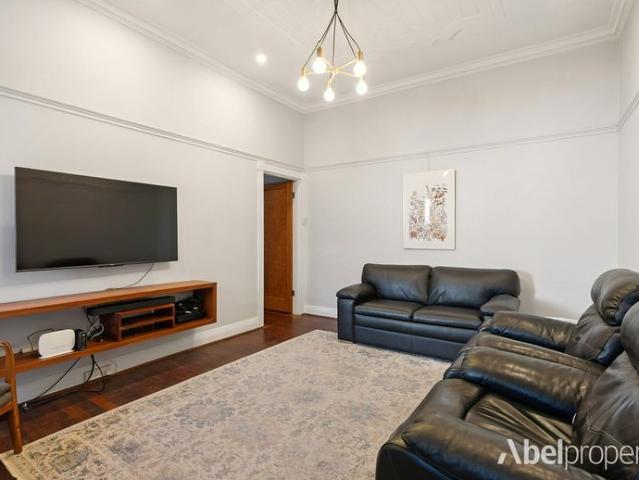 Beautiful Two Bedroom Home in Great Wembley Location