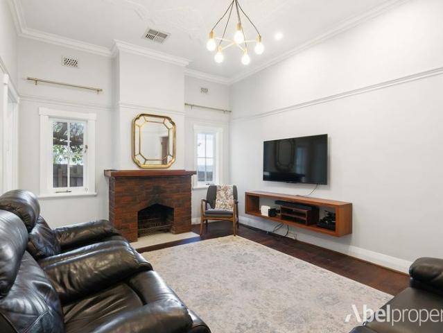Beautiful Two Bedroom Stand Alone Home in Great Wembley Location
