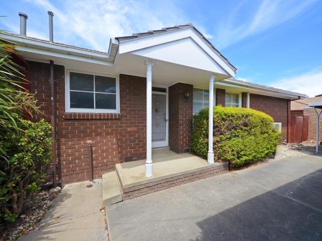 Beautiful two bedroom property located in Clayton