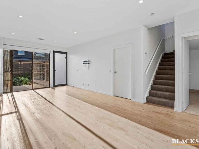 BEAUTIFUL TWO STOREY TOWNHOUSE