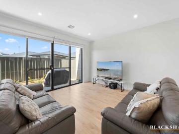 Beautiful two storey townhouse