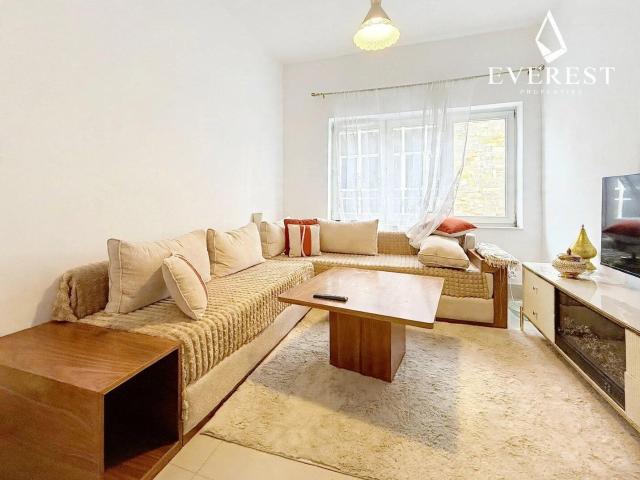 Beautiful UNFURNISHED 2 BEDROOM apartment