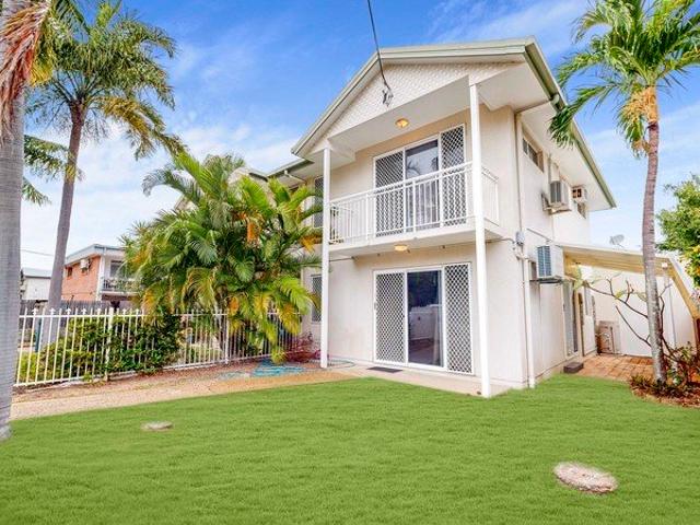 Beautiful Unit in West End