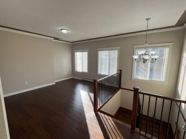 Beautiful Upper in Mission