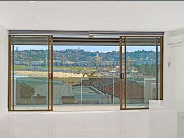 Beautiful views and outstanding location!