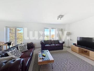 Beautiful villa apartment – generous volumes and a privileged setting