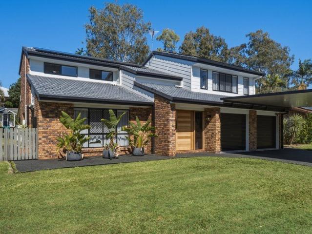 Beautifully updated. Effortlessly liveable. Exceptionally positioned