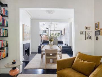 Beautifully updated freestanding terrace / dual access block